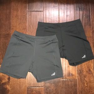 4 pairs of bike shorts